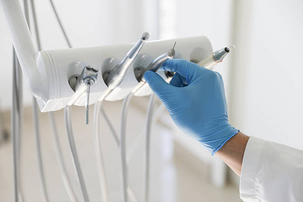 Professional Tooth Extraction technician working in East Hemet, CA